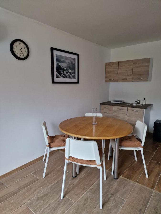 Origo Rooms And Apartments Stahovica 외부 사진